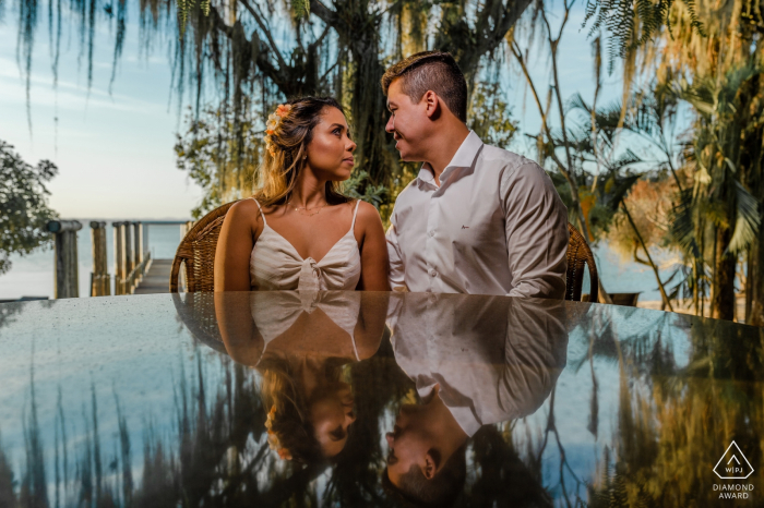 Linhares, Espírito Santo, Brasil Reflexão Noivado Sessão de Retrato de Amor