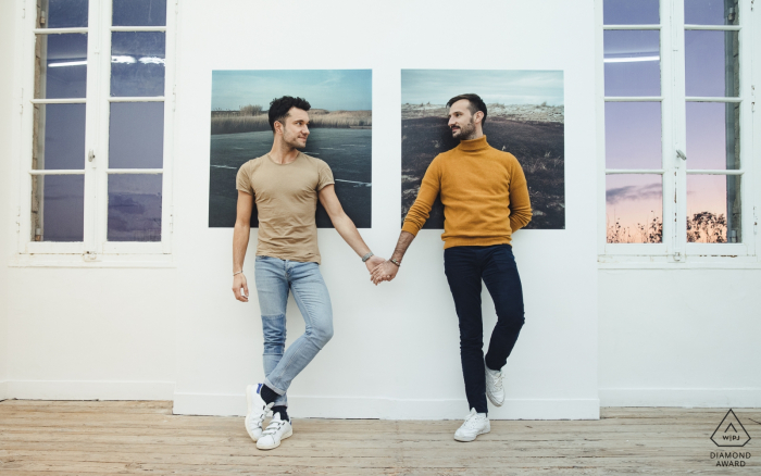 Lectoure, France - A couple in a gallery 