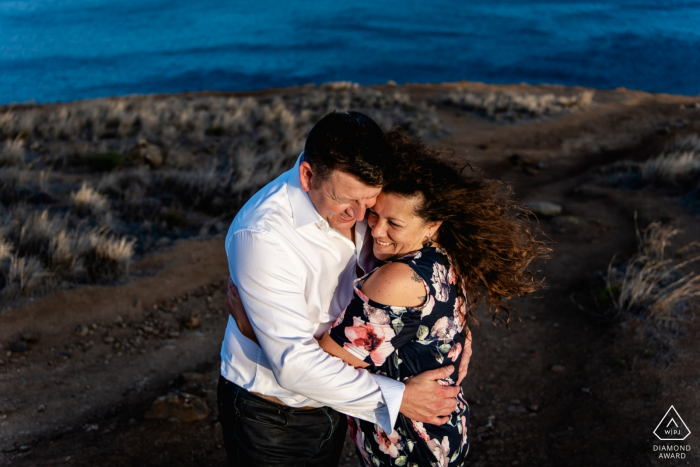 Insel Madeira – Ein Verlobungsporträt eines älteren Paares vor der Hochzeit.