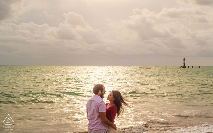 Maceió, Alagoas engagement photo - At dawn in the most photographed tourist point in Alagoas 