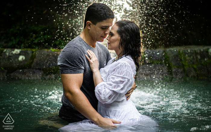 Engagement Photo Session at Maceió, Alagoas - light, camera, love 