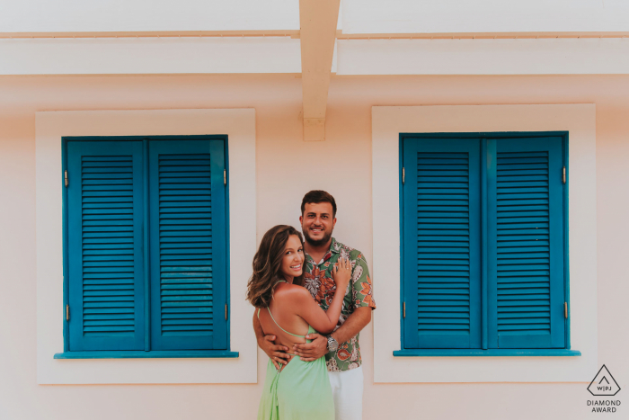 Engagement Photo Session ending with an urban, colorful portrait Engagement Photo Session at Bahia / Brasil colorful portrait