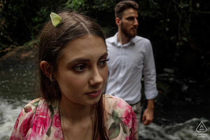Couple Engagement Photo Session with The yellow butterfly in her hair Couple Engagement Photo Session | Foz do Iguaçu, Paraná, Brazil - The yellow butterfly