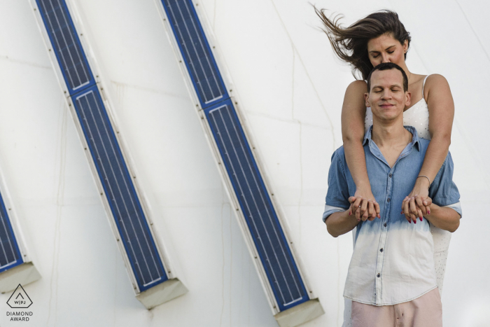 Píer Mauá, Rio de Janeiro, Brazil pre-wedding photographer - I close my eyes and feel the love. The gentle breeze takes my thoughts to you.