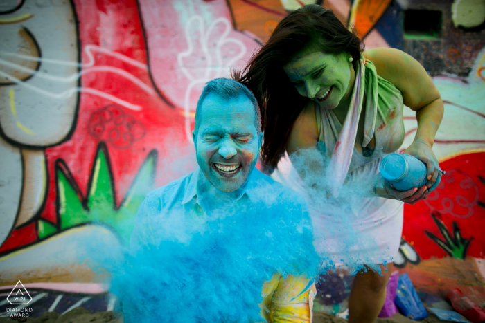 Ocean Beach, San Francsico, California mini urban pic shoot before the wedding day in a colored powder fight session