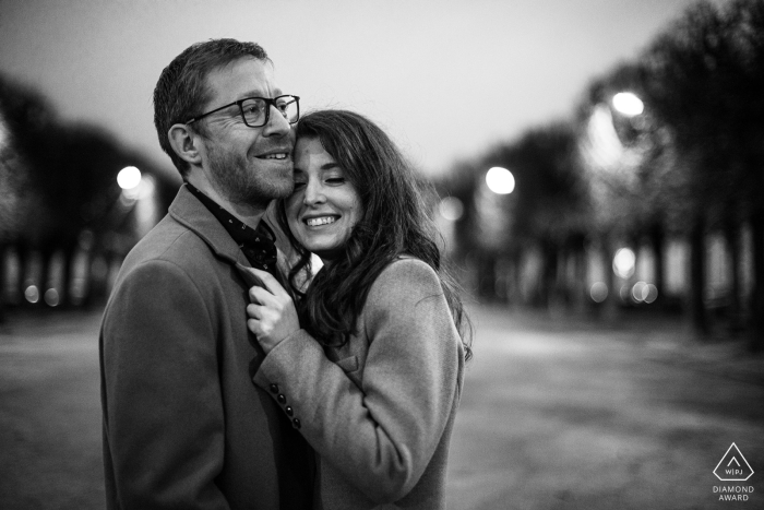 NANCY love and freezing hug for a couple in this black and white posed portrait