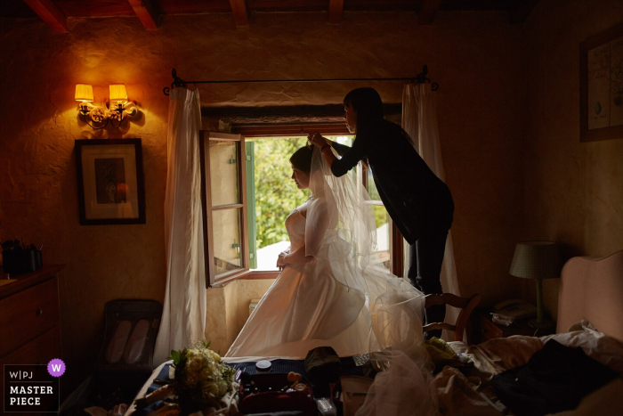 Foto: <a href="https://www.wpja.com/contests/2018-v05-Fotografie-wettbewerb/best-wedding-photographers/2198771"> Kurt Vinion - Prag </a> Villa La Magioca, Italien Braut immer bereit für die Hochzeit