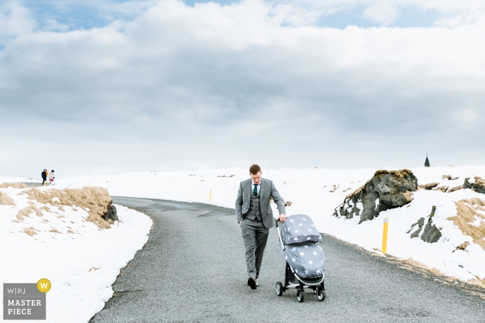 Nick Tucker, de Londres, es un fotógrafo de bodas para Reykjavik, Islandia.