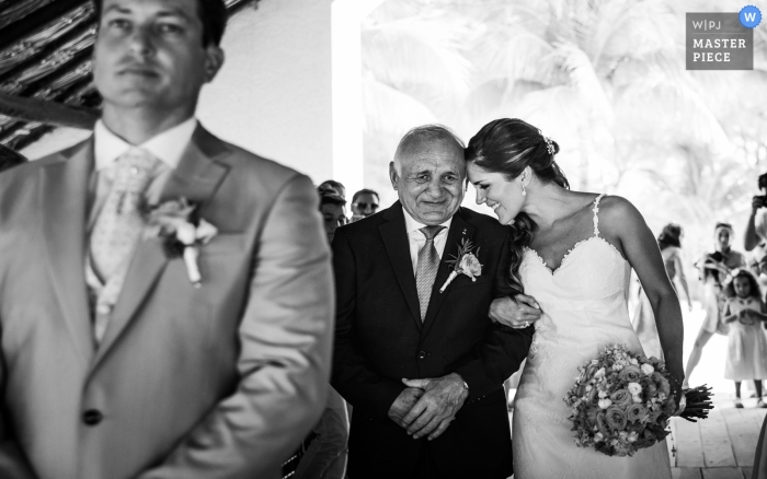 father crying | loving you | wedding photojournalism