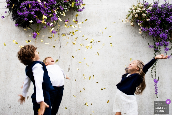 Photo by: <a href="https://www.wpja.com/contests/2018-v18/best-wedding-photographers/2354176">Estelle Offroy - La Varenne </a> Sainte Marie sur Mer Pornic documentary wedding photo of Children at wedding