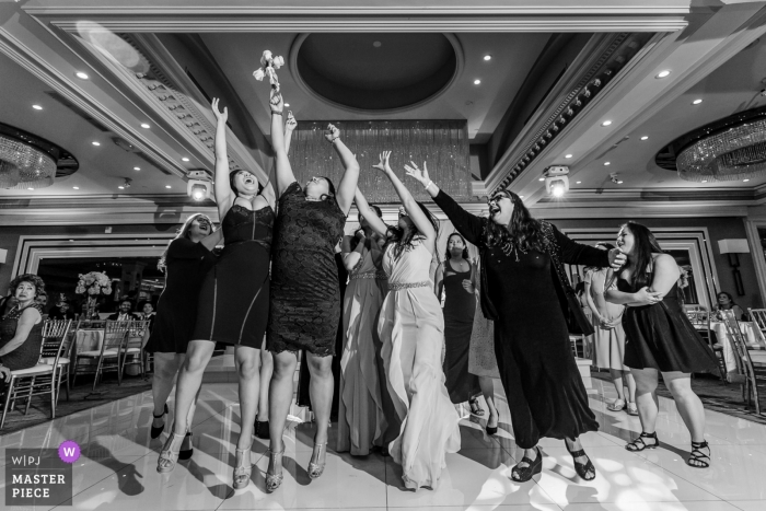 Photo by: <a href="https://www.wpja.com/contests/2018-v18/best-wedding-photographers/2364436">Tanya Parada - Los Angeles California</a> Anoush Banquet Hall Bouquet Toss during Wedding Reception