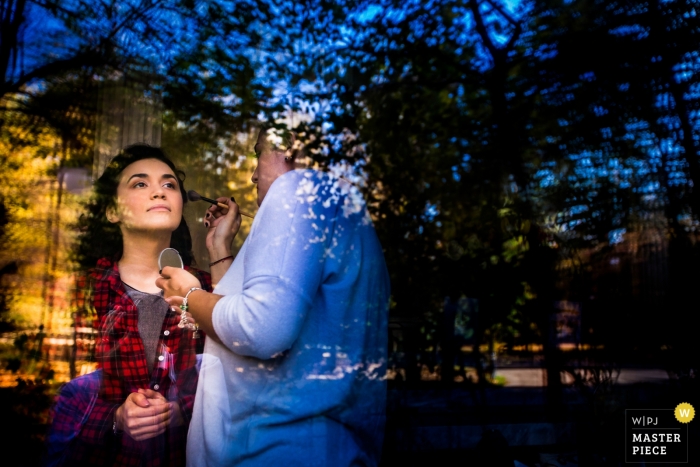 Photo by: <a href="https://www.wpja.com/contests/2018-v19/best-wedding-photographers/2372231">Mihai Zaharia - Bucharest București</a> Romania getting ready with makeup documentary wedding photography at Bucharest