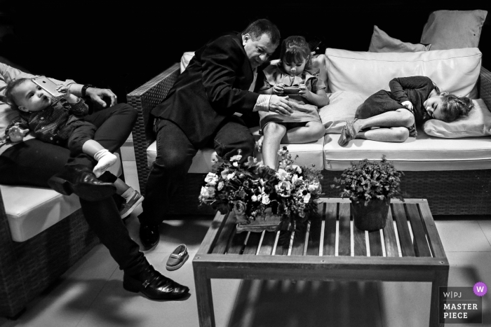 Photo by: <a href="https://www.wpja.com/contests/2019-v02/best-wedding-photographers/2447946">Claudia Amorim - Goiânia Goias</a> Cartório Silva wedding photographer | Edificio Elizabeth Black and white photography