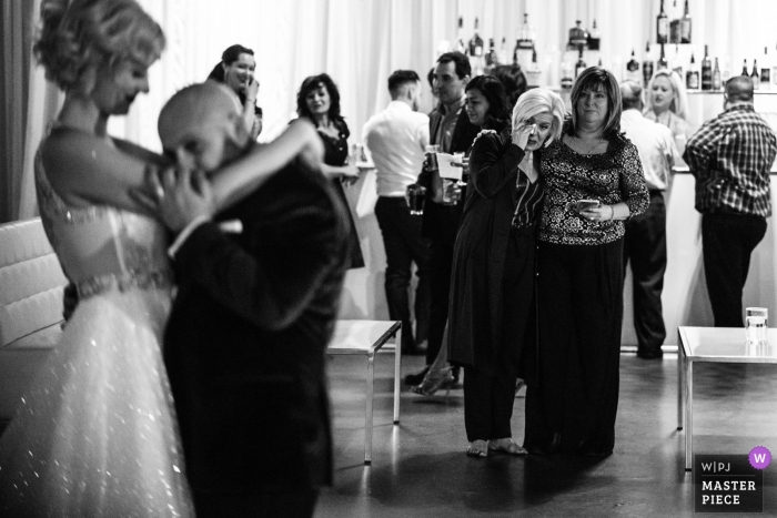 Photo by: <a href="https://www.wpja.com/contests/2019-v03-photography-competition/best-wedding-photographers/2452821">Cafa Liu - Richmond Hill Ontario</a> YORK MILLS GALLERY WEDDINGS | the mom was crying when the couple first dancing