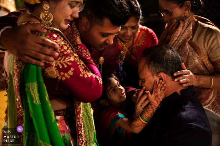 Photo by: <a href="https://www.wpja.com/contests/2019-v05/best-wedding-photographers/2475796">Donatella Barbera - Certaldo Firenze</a> Gujarat India Destination Photography - Indian wedding love and hugs