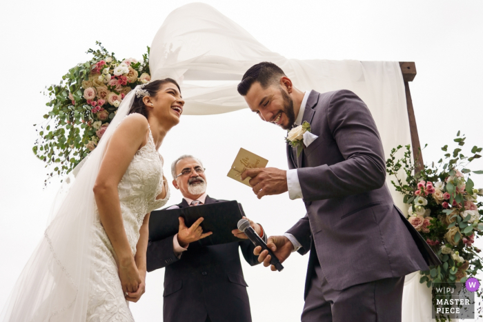 Photo by: <a href="https://www.wpja.com/contests/2019-v06/best-wedding-photographers/2488261">Juan Carlos Calderon - Puerto Vallarta Jalisco</a> Outdoor wedding ceremony photograph at the Marriott CasaMagna, Puerto Vallarta, Mexico.