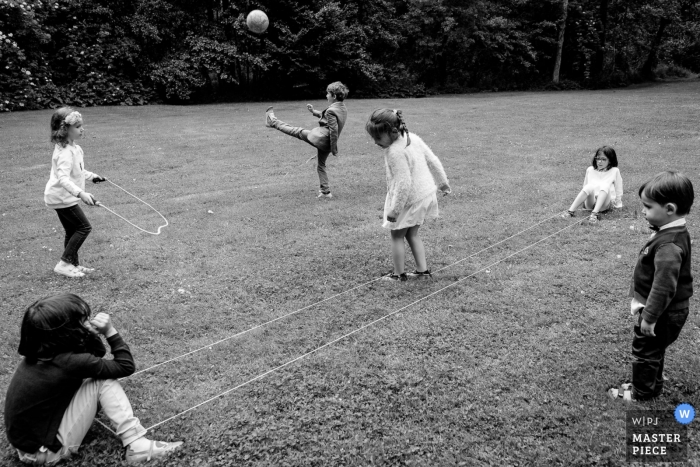 Photo by: <a href="https://www.wpja.com/contests/2019-v12/best-wedding-photographers/2547931">Sybil Rondeau - Nantes </a> Domaine des Forges wedding photojournalism | Children playing during reception