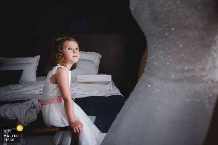 Photo by: <a href="https://www.wpja.com/contests/2019-v13/best-wedding-photographers/2549662">Didier Ropers - Lorient </a> Brittany Hotel Wedding Photography During the preparation : my mom is the most beautiful mom.