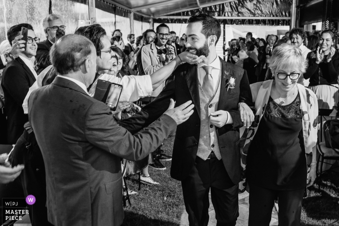 Foto: <a href="https://www.wpja.com/contests/2019-v13/best-wedding-photographers/2550339"> Sergio Cueto - Alcala de Henares Madrid </a> Palacio de Silvela Hochzeitsfotos - Der Bräutigam kommt zur Zeremonie