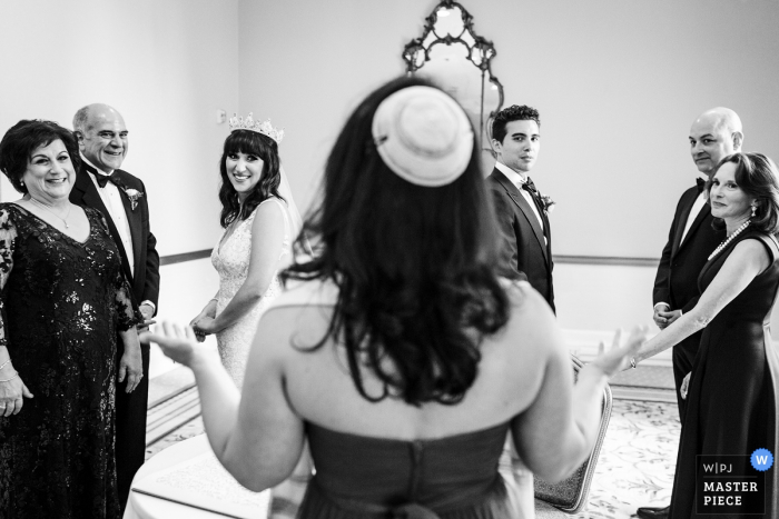 Photo by: <a href="https://www.wpja.com/contests/2019-v14/best-wedding-photographers/2552284">Ian Chin - San Francisco California</a> Fairmont SF wedding photography in black and white