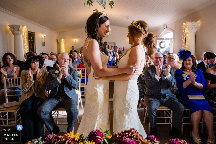 Zdjęcie: <a href="https://www.wpja.com/contests/2019-v15/best-wedding-photographers/2557100"> Annie Kheffache - Dun Laoghaire Dublin </a> Darver Castle, Louth, Irlandia Uroczystości uroczystości dla dwóch narzeczonych