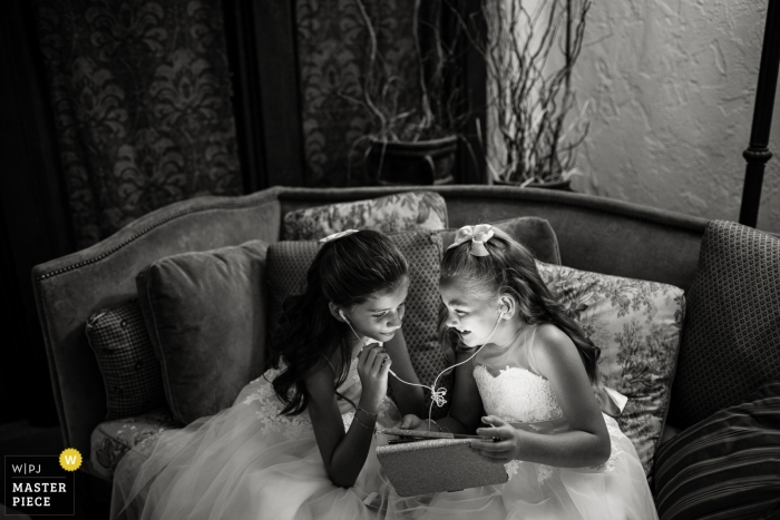 The Villa Parker, Parker, Colorado wedding venue photos | Flower girls before the wedding.