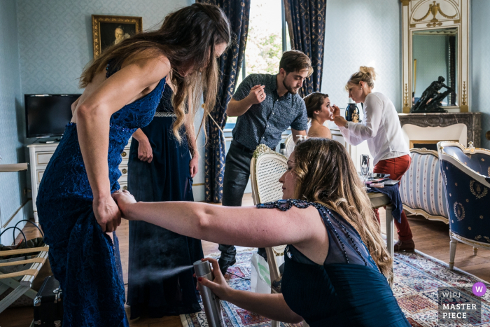 Photo by: <a href="https://www.wpja.com/contests/2019-v16/best-wedding-photographers/2560880">Henri Deroche - Orléans </a> France Getting Ready Pictures - Leg Spray Bridesmaids