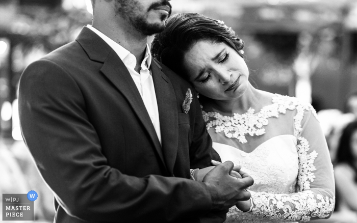 Photo by: <a href="https://www.wpja.com/contests/2019-v16/best-wedding-photographers/2561553">Monica Guimaraes - Maceió Alagoas</a> Brazil outdoor ceremony photography - Love feeling, bride and groom at the wedding