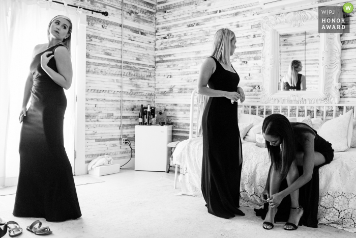 Photo of Belgrade, Montana bridesmaids getting ready before the wedding ceremony.