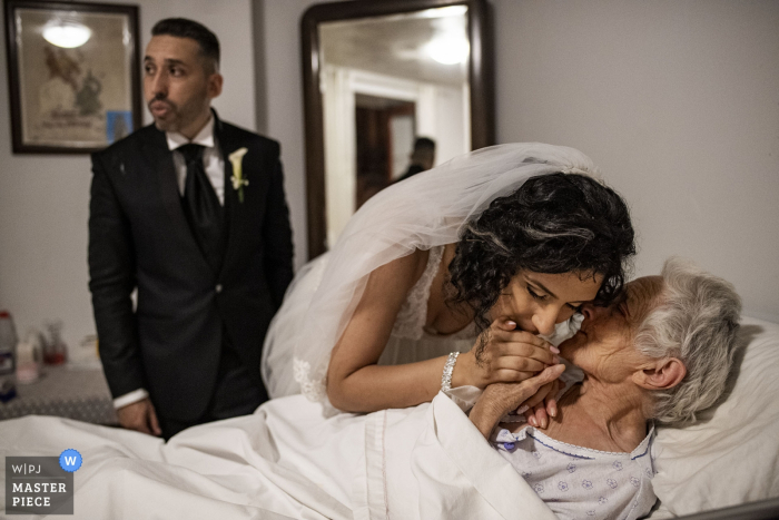 Photo by: <a href="https://www.wpja.com/contests/2019-v17/best-wedding-photographers/2564788">Pasquale Minniti - Reggio Calabria</a> reggio calabria wedding day pictures of the grandmother of the bride
