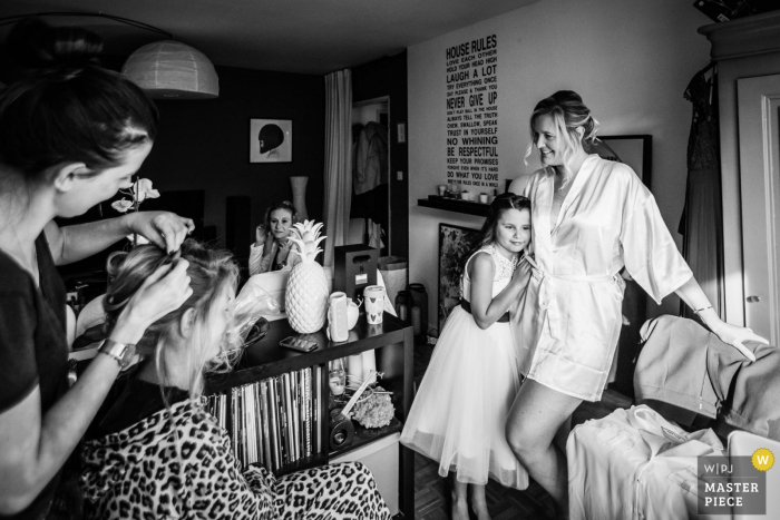 Photo by: <a href="https://www.wpja.com/contests/2019-v19/best-wedding-photographers/2570692">Kathleen Viron Dunn - Macon </a> France Home Photography on Wedding Day - Image of the Girls getting ready