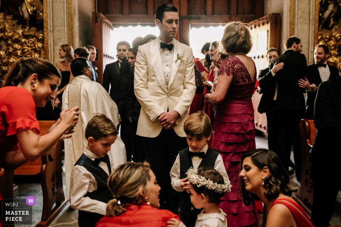 Fotógrafo de casamento da cidade de Oaxaca | Noivo esperando a cerimônia começar