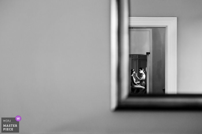 Istanbul wedding bride's getting ready from the mirror in this black and white image