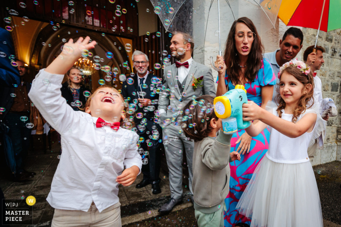 Children Fill Saint-Jean d’Aulps Church with Joyful Laughter After Catholic Ceremony At Saint-Jean d’Aulps Church, as the Catholic ceremony concludes, children burst into play, their laughter and energy filling the historic space with a sense of joy.