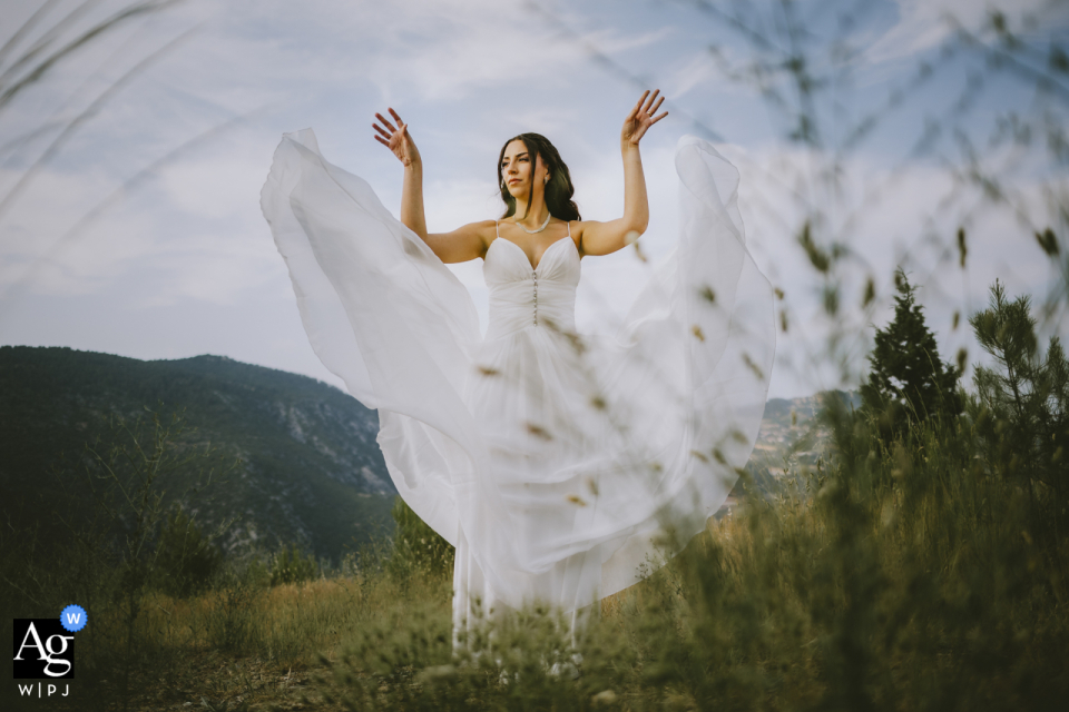 Bride's Portrait in Nature: Veil Tossing into Wind at Yanık Mektep İstanbul Bride's portrait in nature at Yanık Mektep İstanbul, as she tosses her veil into the wind.
