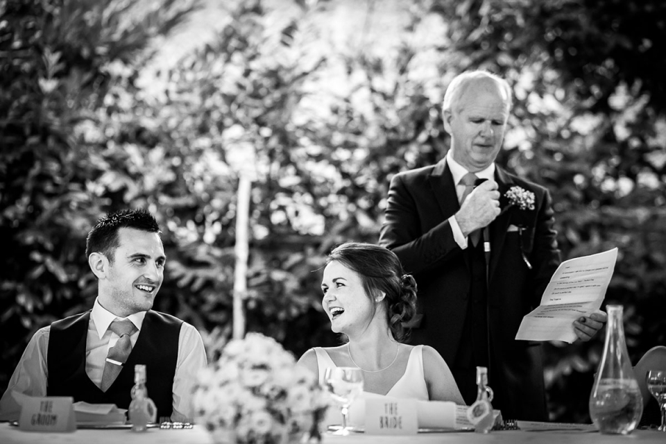 Bild der Rede des Vaters der Braut bei einer Hochzeit von Villa Eva, Ravello - Amalfiküste Ravello Hochzeitsfotografie vom Dom von Ravello, Amalfiküste