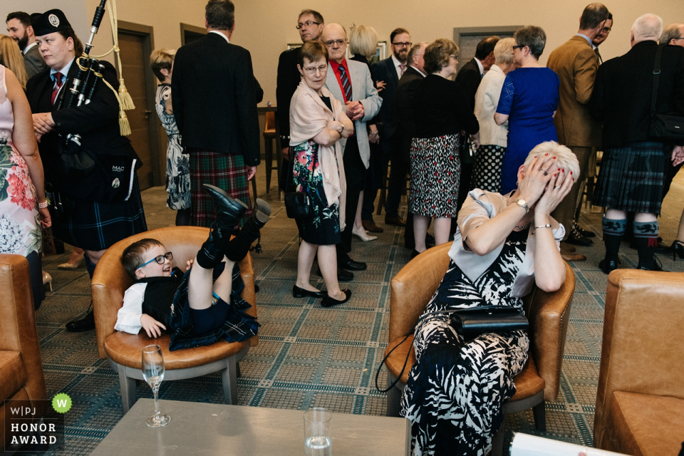 Foto: <a href="https://www.wpja.com/contests/2018-v07-Fotowettbewerb/Best-wedding-Fotografen/2230216"> Lukas Powroziewicz - Edinburgh Midlothian </a> Lukas Powroziewicz, of Midlothian, is a wedding photographer for Meldrum House Hotel, Oldmeldrum