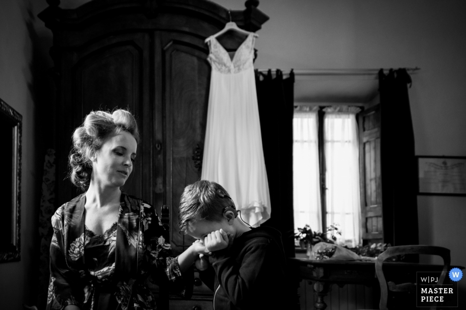 Foto di: <a href="https://www.wpja.com/contests/2019-v02/best-wedding-photographers/2442566"> Federica Ariemma - Napoli Napoli </a> Fotografia della sposa dell'agriturismo di dogana della La sposa che si prepara