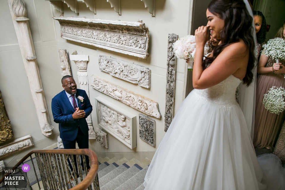 Foto de la revelación del padre de la novia en Aynhoe Park