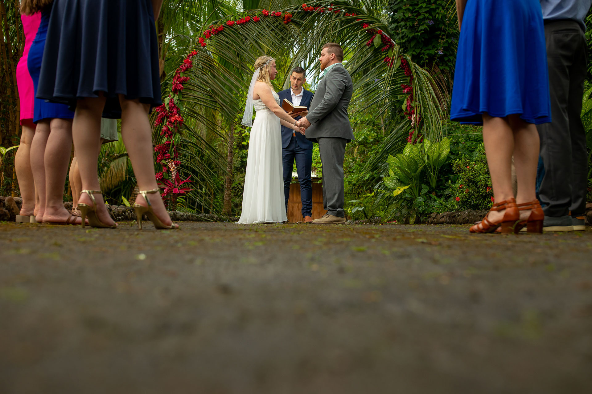 Montaña, Costa Rica Elopement Ceremony Photography | The ceremony took place at a private villa 